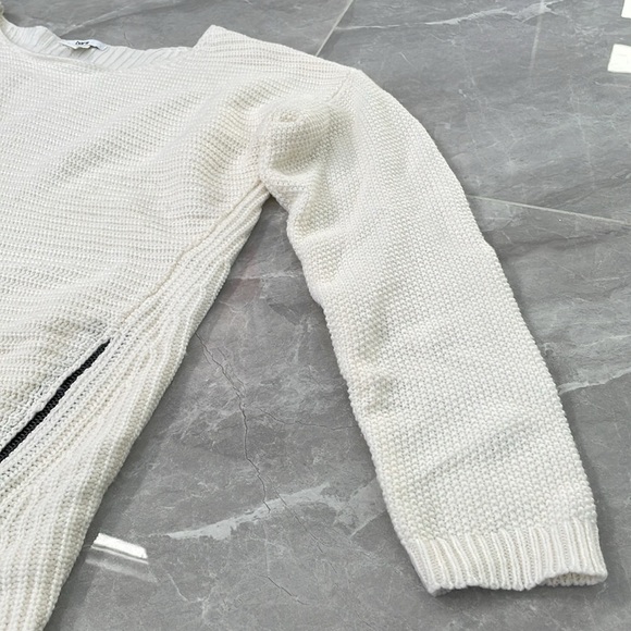 Women's Bar III Knit Zipper High Low Long Sleeve Sweater Large - Picture 4 of 13